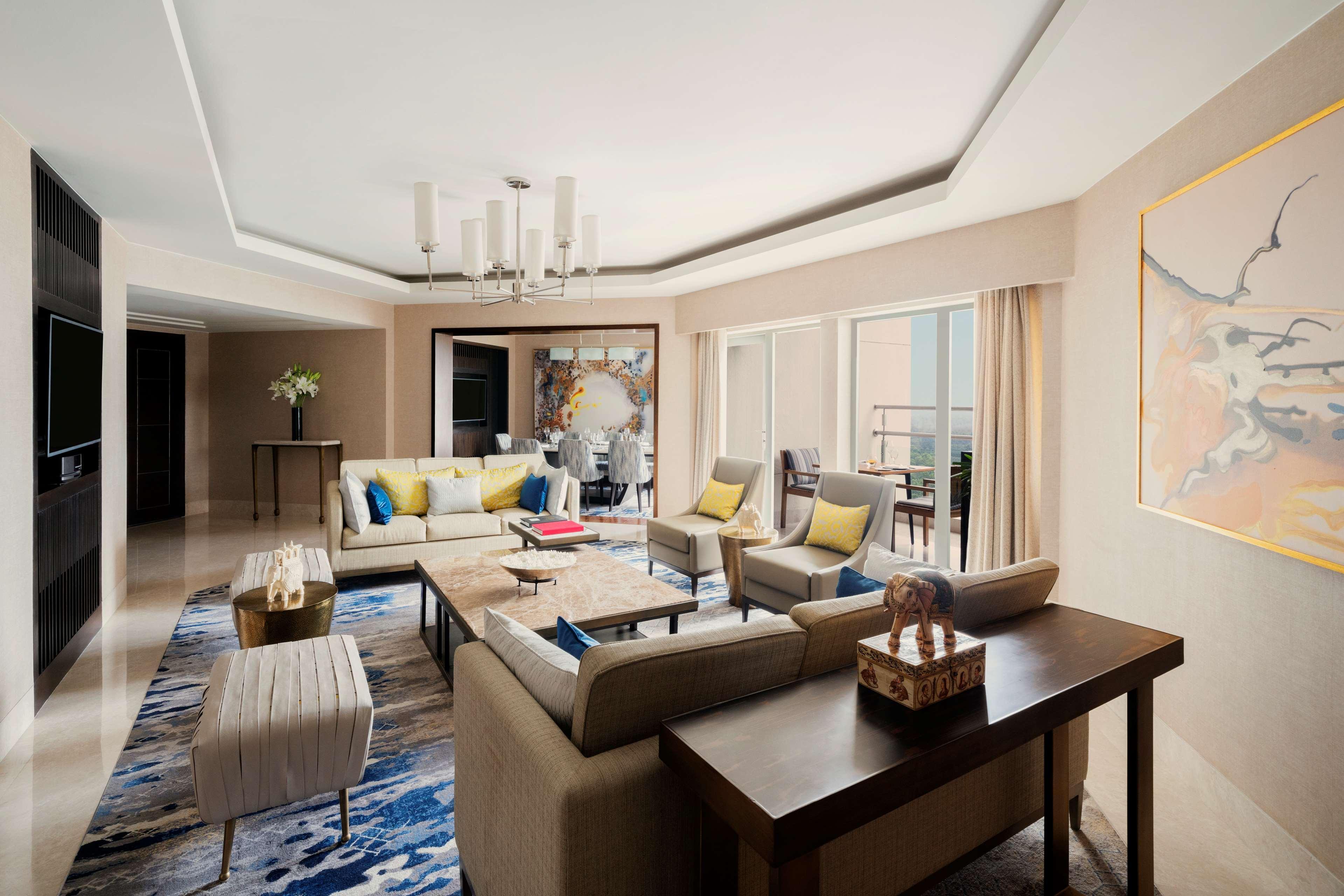 Hotel Shangri-la Eros New Delhi
