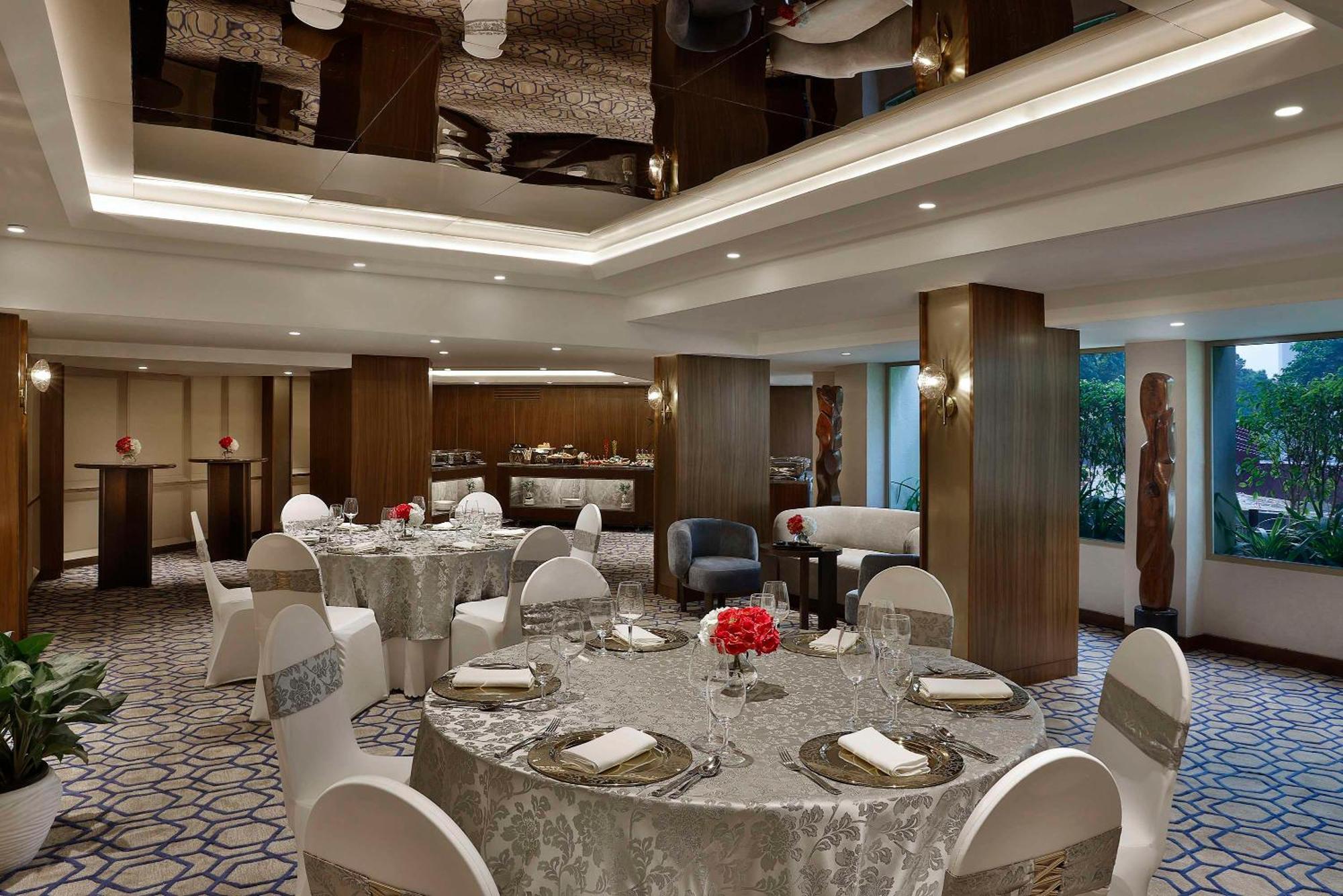 Shangri-la Eros 5* New Delhi