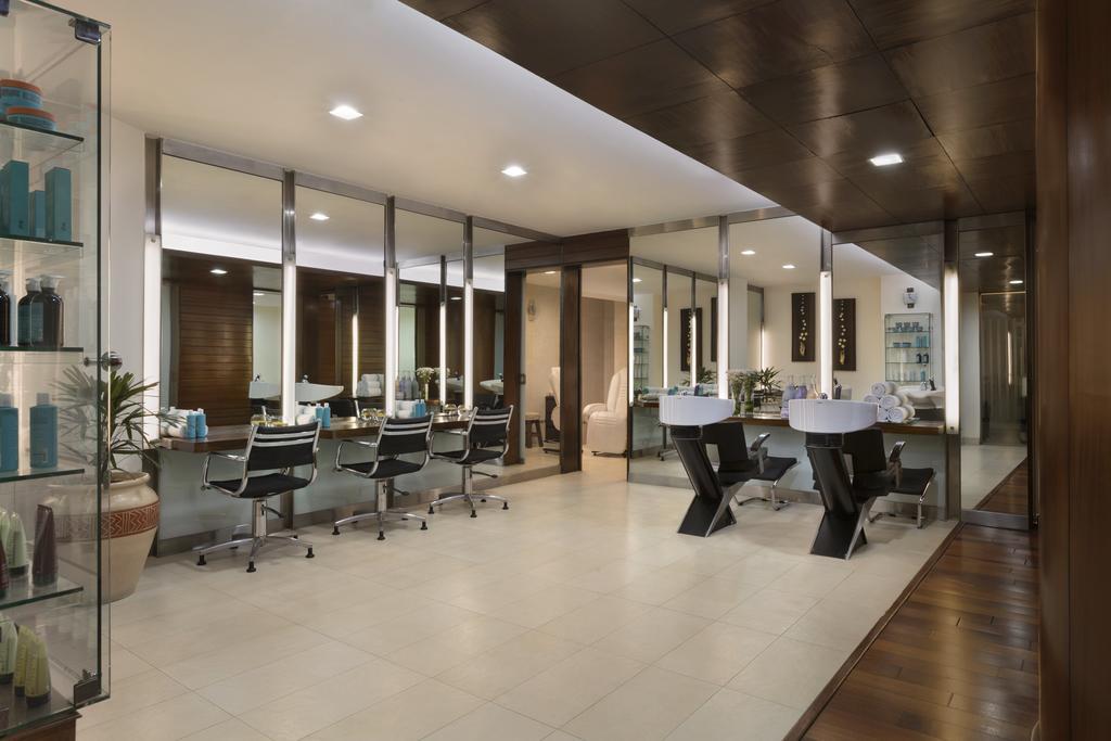 Hotel Shangri-la Eros 5*